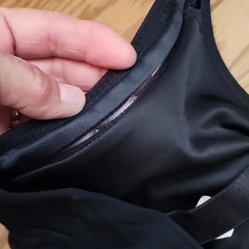 Fabletics sports bra xl‎